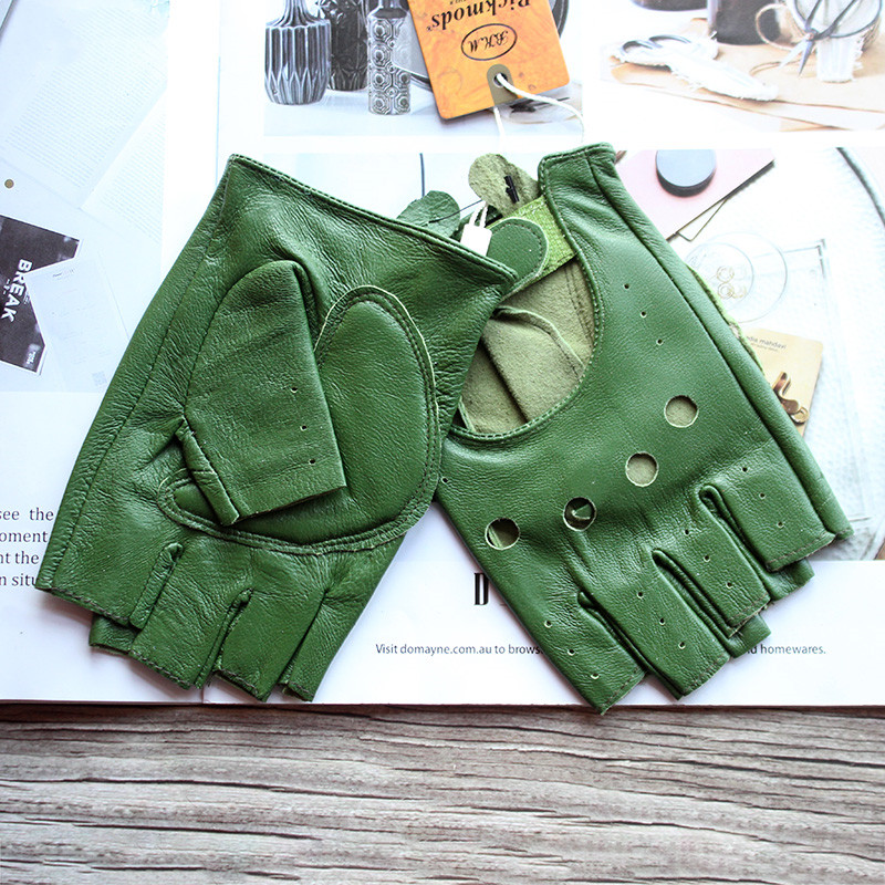Guanti mezze dita in pelle di  - Leather Driving Glove recensione e prezzo
